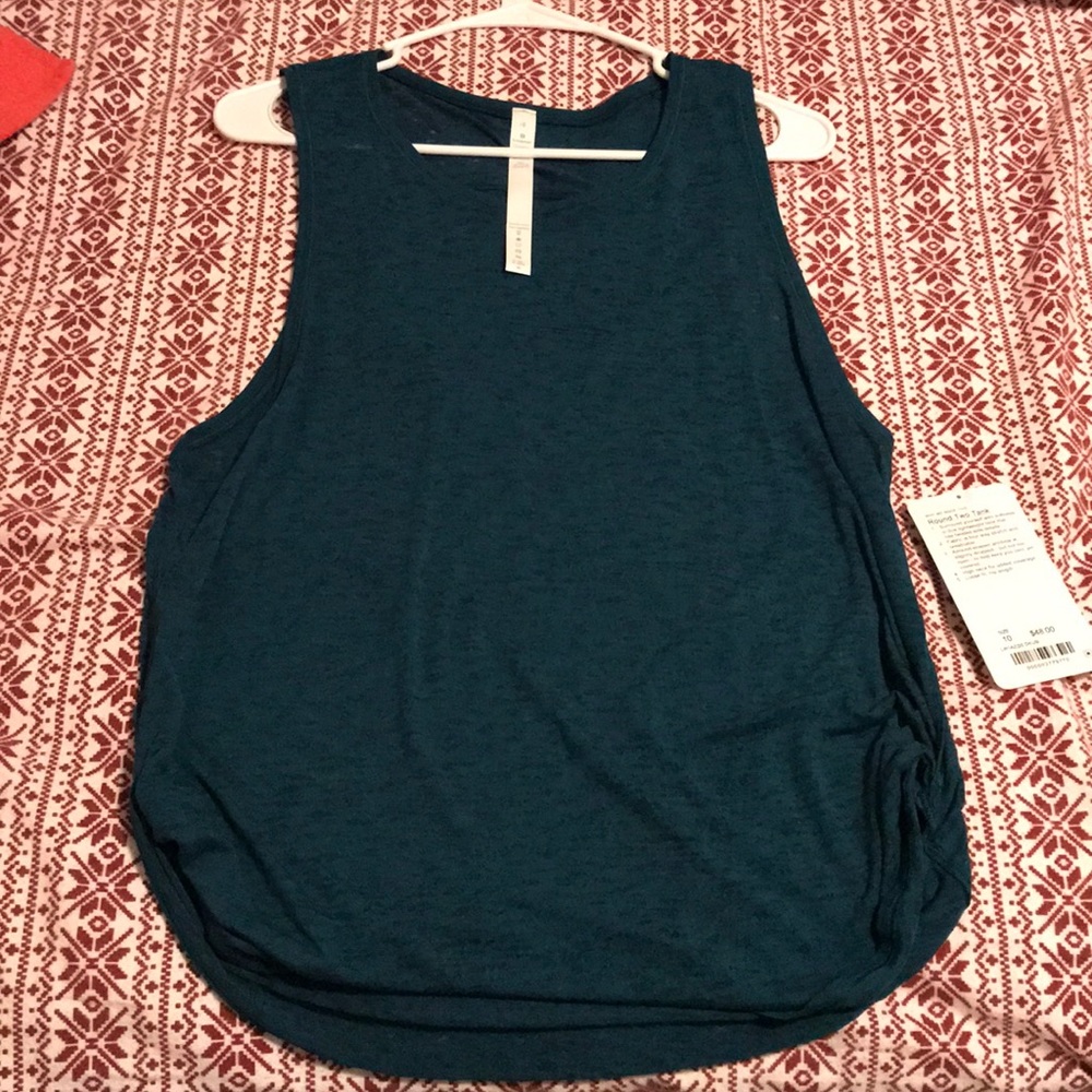 Lululemon “Round Two” tank size 10